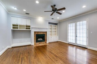4518 Holland Ave in Dallas, TX - Building Photo - Building Photo