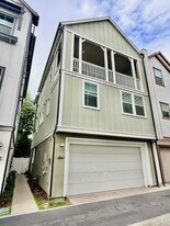 8315 N Peyton Way in Los Angeles, CA - Building Photo