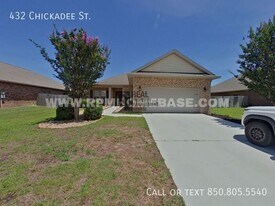 432 Chickadee St in Crestview, FL - Building Photo