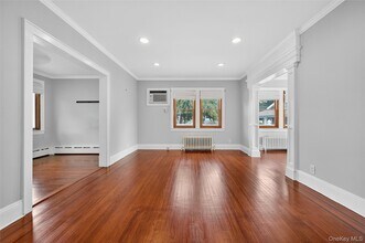 26 9th St in Locust Valley, NY - Building Photo - Building Photo