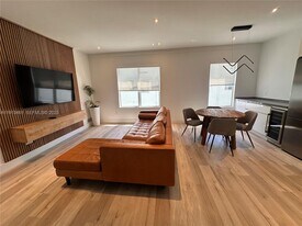 1218 Drexel Ave in Miami Beach, FL - Building Photo