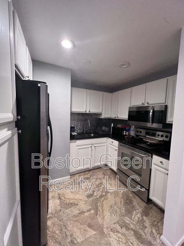 50 Seymour St in Boston, MA - Foto de edificio - Building Photo