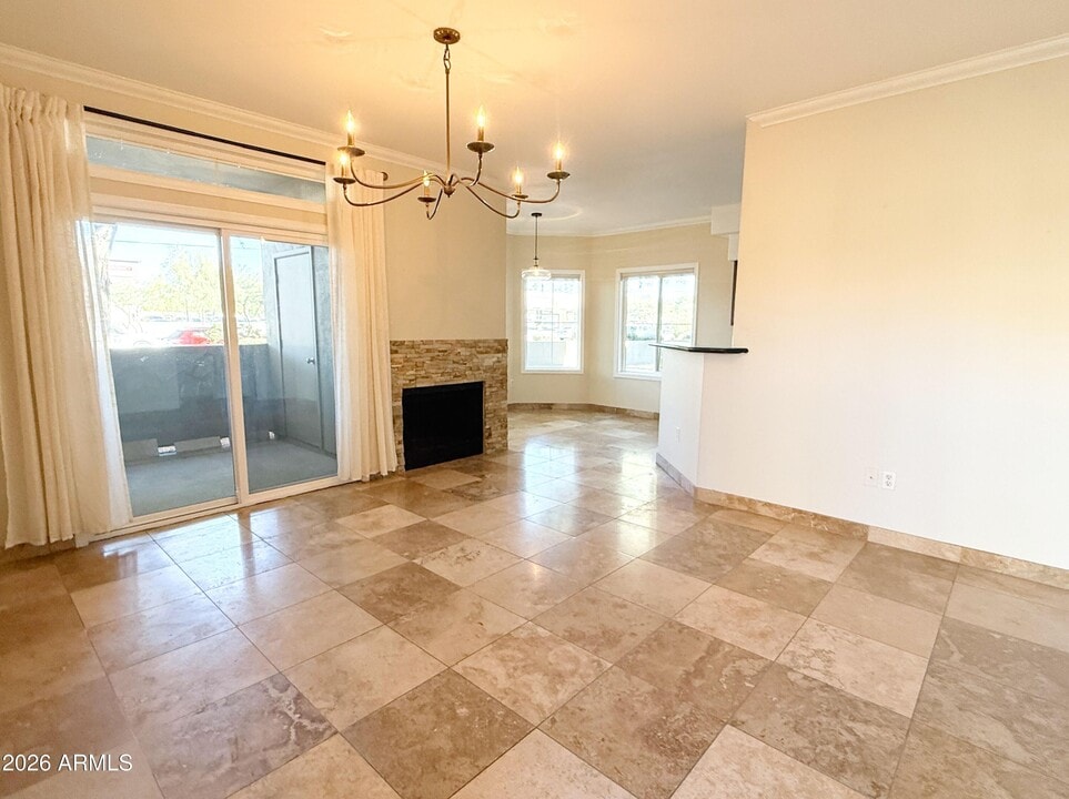 5335 E Shea Blvd in Scottsdale, AZ - Foto de edificio