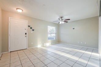 1335 Alfonzo Cir in Winter Springs, FL - Building Photo - Building Photo