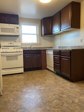 53 Nathan Rd, Unit 2 in Waltham, MA - Building Photo - Building Photo