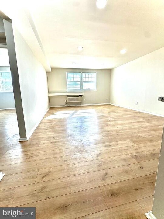 3408 Rhawn St in Philadelphia, PA - Building Photo