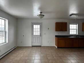 376 NY-32 in New Paltz, NY - Building Photo - Building Photo