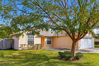 2964 Biloxi Trail in Middleburg, FL - Building Photo - Building Photo