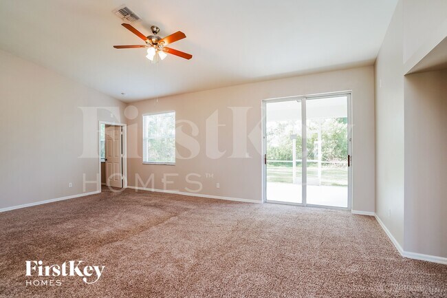 4410 NW 22nd St, Unit East in Cape Coral, FL - Building Photo - Building Photo