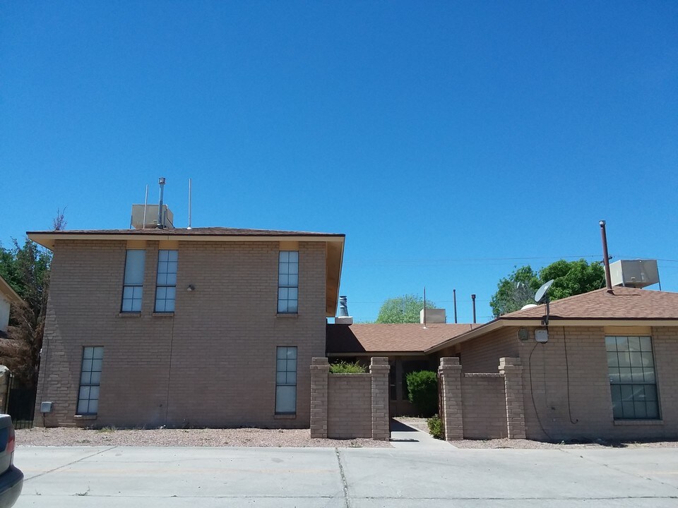 1905 Amy Sue Dr in El Paso, TX - Building Photo
