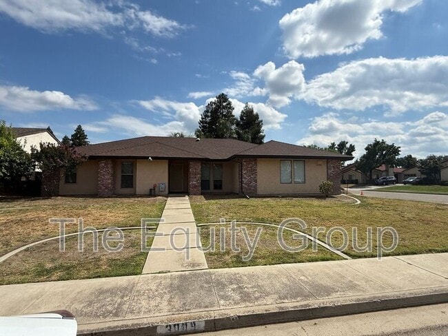 property at 3009 E Grove Ave