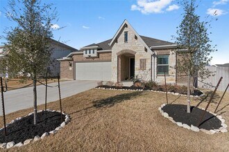 200 Ottaviano Way in Hutto, TX - Foto de edificio - Building Photo