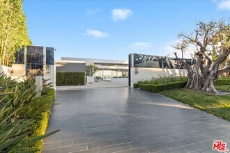 1620 Carla Ridge in Beverly Hills, CA - Building Photo - Building Photo