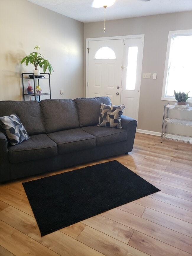 606 E Sherwood Hills Dr in Bloomington, IN - Building Photo - Building Photo