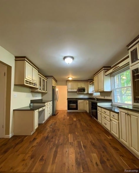 2309 Cumberland Dr in Troy, MI - Building Photo - Building Photo