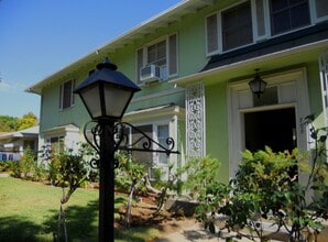 706 Brent Ave in South Pasadena, CA - Building Photo - Building Photo