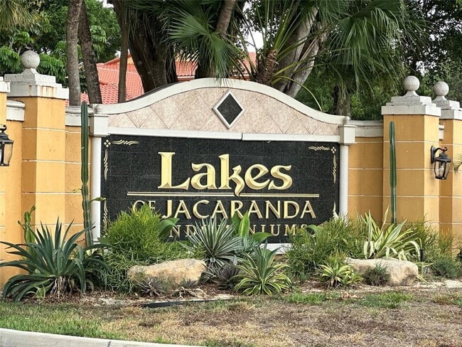 10741 Cleary Blvd, Unit 102 in Plantation, FL - Building Photo - Building Photo