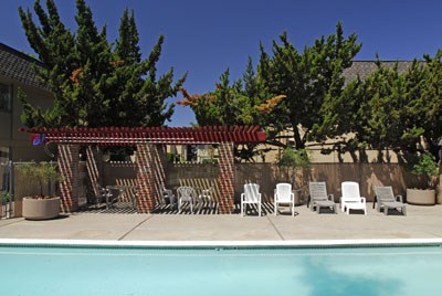 Inglewood Oaks Apartments in Stockton, CA - Foto de edificio - Building Photo