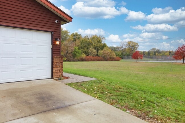 3403 Robin Ave SW in Wyoming, MI - Building Photo - Building Photo