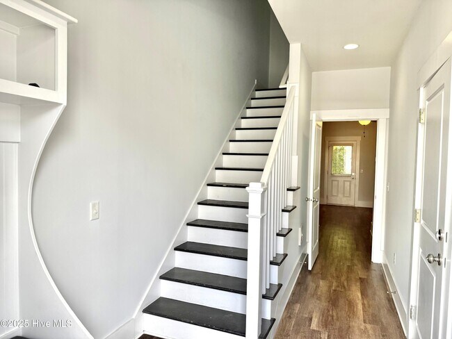 4006 Tamarisk Ln in Wilmington, NC - Building Photo - Building Photo