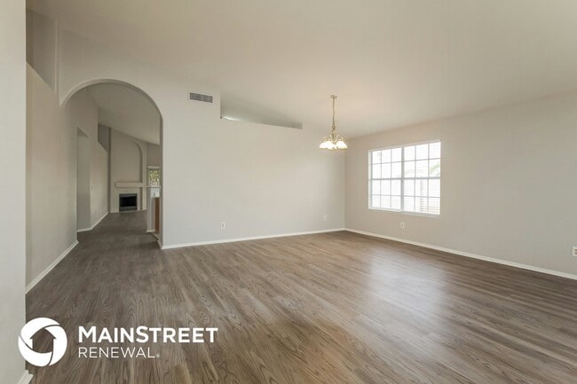 23448 N 44th Dr in Glendale, AZ - Foto de edificio - Building Photo