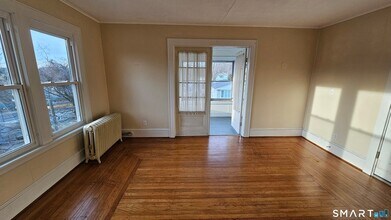 15 Bragaw St, Unit 102 in New London, CT - Building Photo - Building Photo
