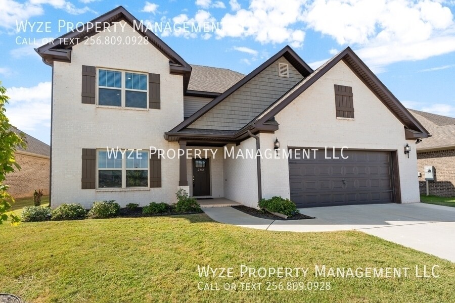 283 Shubert Dr in Hazel Green, AL - Building Photo