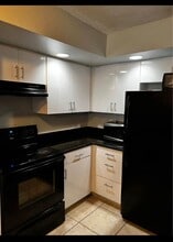 4658 Commander Dr in Orlando, FL - Foto de edificio - Building Photo