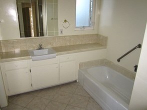 839 S Plymouth Blvd, Unit 3 in Los Angeles, CA - Foto de edificio - Building Photo
