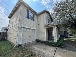 12006 Mallard Stream Ct in Houston, TX - Building Photo - Building Photo