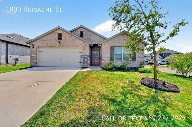 property at 1800 Huisache St