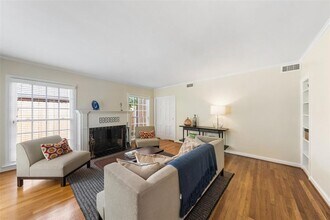 6639 Fairfield St in Houston, TX - Building Photo - Building Photo
