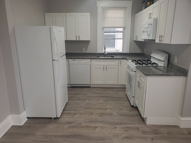 738 Washington St in Norwood, MA - Building Photo - Building Photo