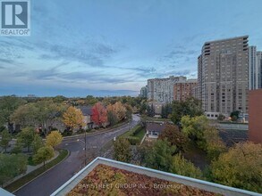 75 Canterbury Pl in Toronto, ON - Building Photo - Building Photo