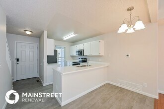 9844 Fairwood St in Littleton, CO - Building Photo - Building Photo