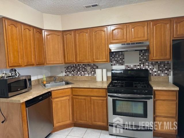 51 Colleen Ct in Kendall Park, NJ - Building Photo - Building Photo