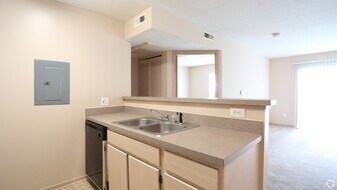 Sharon Glen in Columbus, OH - Building Photo