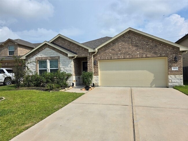 2011 Cherryvale Dr, Unit 2 Bedroom 0911 in Tomball, TX - Building Photo - Building Photo