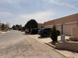 711 Tramway Pl NE in Albuquerque, NM - Building Photo