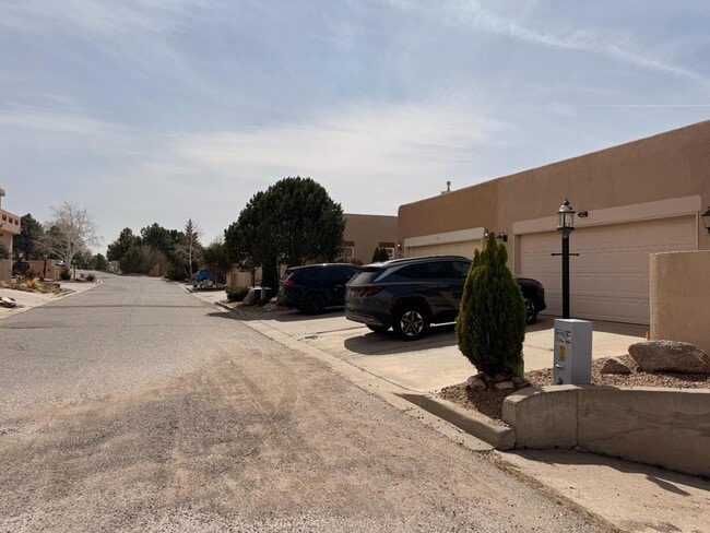 property at 711 Tramway Pl NE