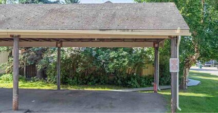 9612 Newhaven Loop in Anchorage, AK - Building Photo - Building Photo