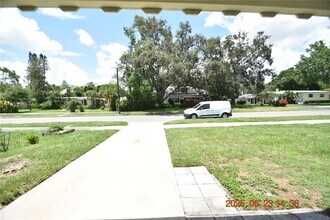 5124 18th Ave N in St. Petersburg, FL - Building Photo - Building Photo