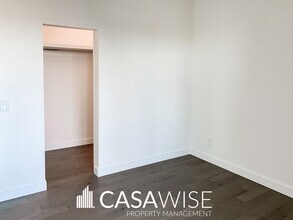 10310-5102 102 St NW in Edmonton, AB - Building Photo - Building Photo