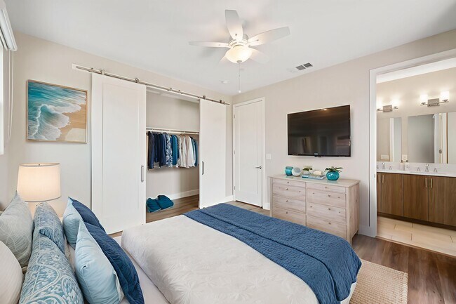 4416 Paxton Pl in Calabasas, CA - Foto de edificio - Building Photo