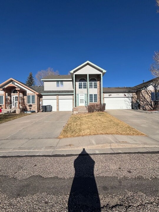 834 Oak Valley Ln in Cheyenne, WY - Building Photo