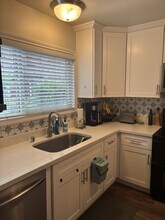 1558 Parkway Dr in Rohnert Park, CA - Building Photo - Building Photo
