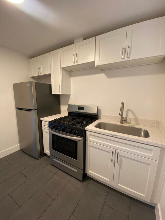 2140 California St in Concord, CA - Foto de edificio - Building Photo