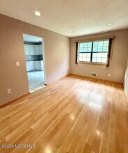 58 Dortmunder Dr in Englishtown, NJ - Building Photo - Building Photo