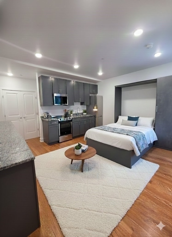 property at 165 Hawthorne St