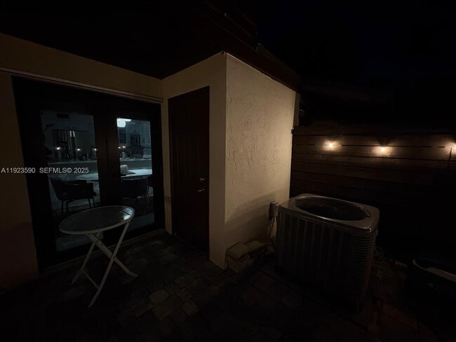 7119 SW 105th Ct in Miami, FL - Building Photo - Building Photo